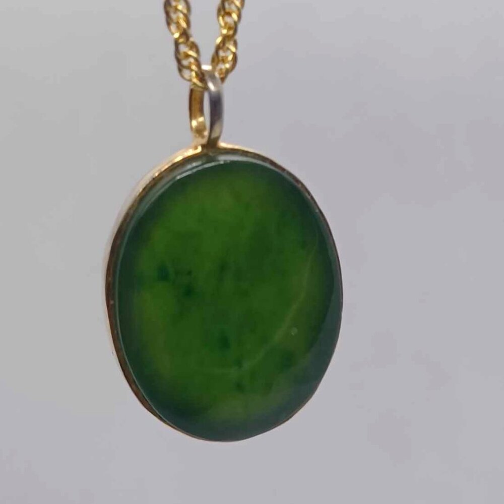 Cabochon-cut BC Nephrite Jade Necklace